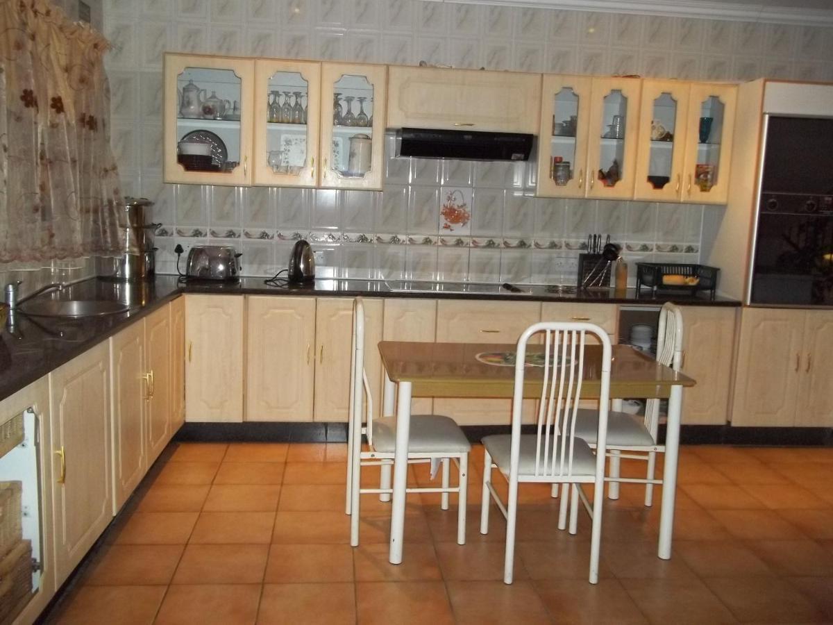 Carlcyn Homestay Gaborone Esterno foto