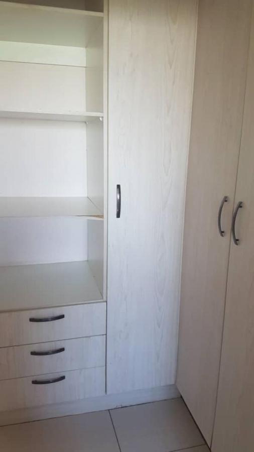 Carlcyn Homestay Gaborone Esterno foto